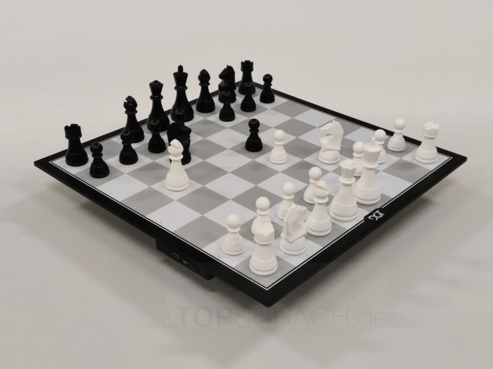 Smart Chess Board - Play online or against Raspberry Pi